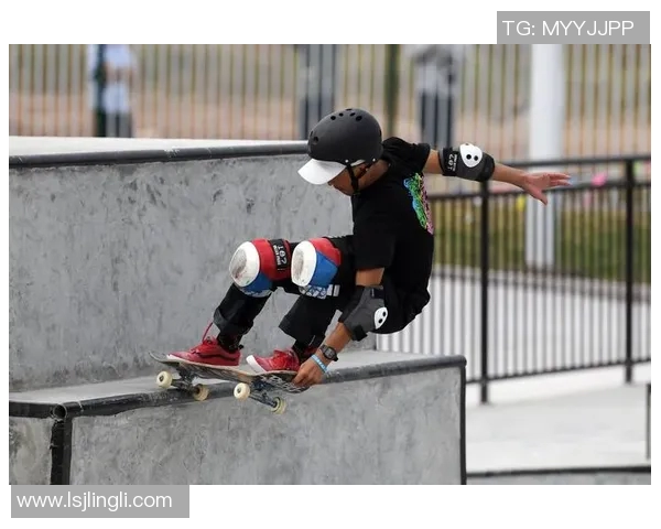 成都滑板队实力崛起荣登全国排行榜第十名展现青春活力与竞技精神